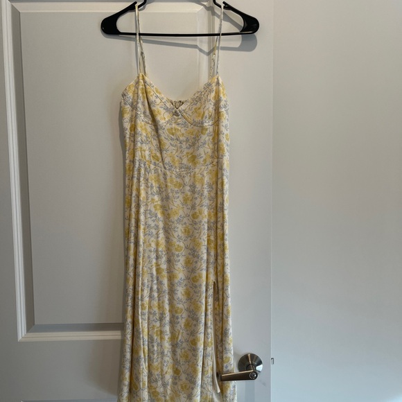 Aritzia Sunday best viola yellow floral midi dress - Picture 6 of 8